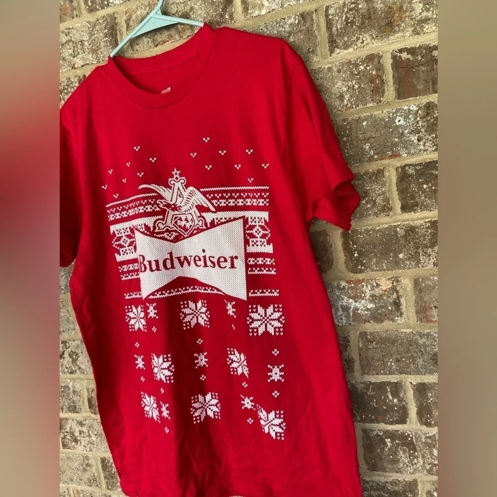 Nice Hanes Budweiser Shirt Red With White Snowflakes Size Large